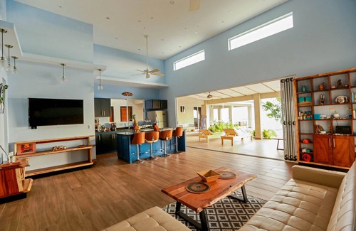 Carmen Villa | Casa Juliet - Breathtaking Ocean/Surf Views in a dreamy 4BR Villa!