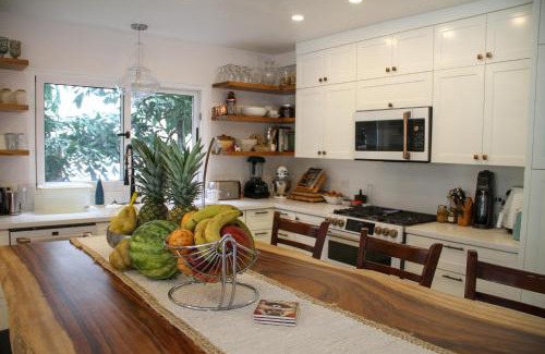 Playa Guiones Bed & Breakfast | Casa Vitality Bed and Breakfast - Playa Guiones, Nosara - 4 Minute Walk to the Beach