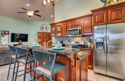 Tronadora Apartment | Spectacular Views! 3 Primary Suites & Hot Tub!