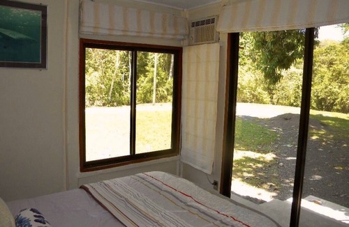 Jicaral Other | 20 min from waterfall - remote cozy Costa Rican house surrounded by epic nature.