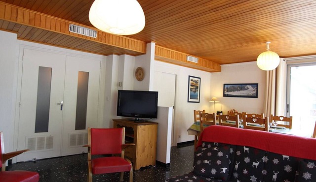 Serre-Chevalier: 3-Room Apartment, 8 Pers, Balcony, Parking, Wifi