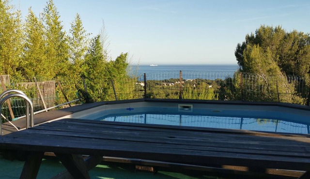 Typical, fully-equipped chalet on secure property with Mediterranean sea view.