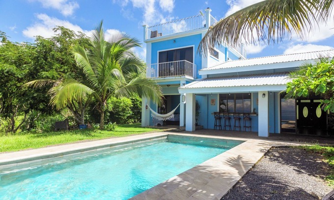 Caldera Villa | Perfect getaway from the airport to the Pacific coast and Guanacaste region.