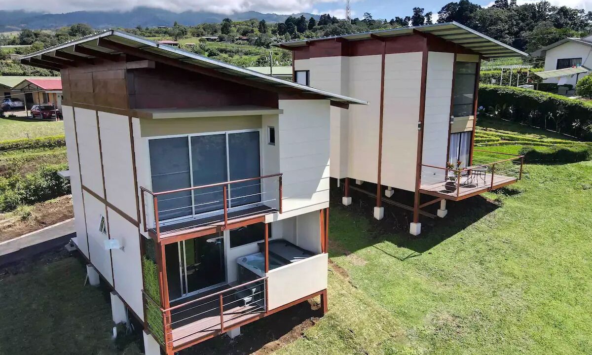 Photo of Outdoor in Roble